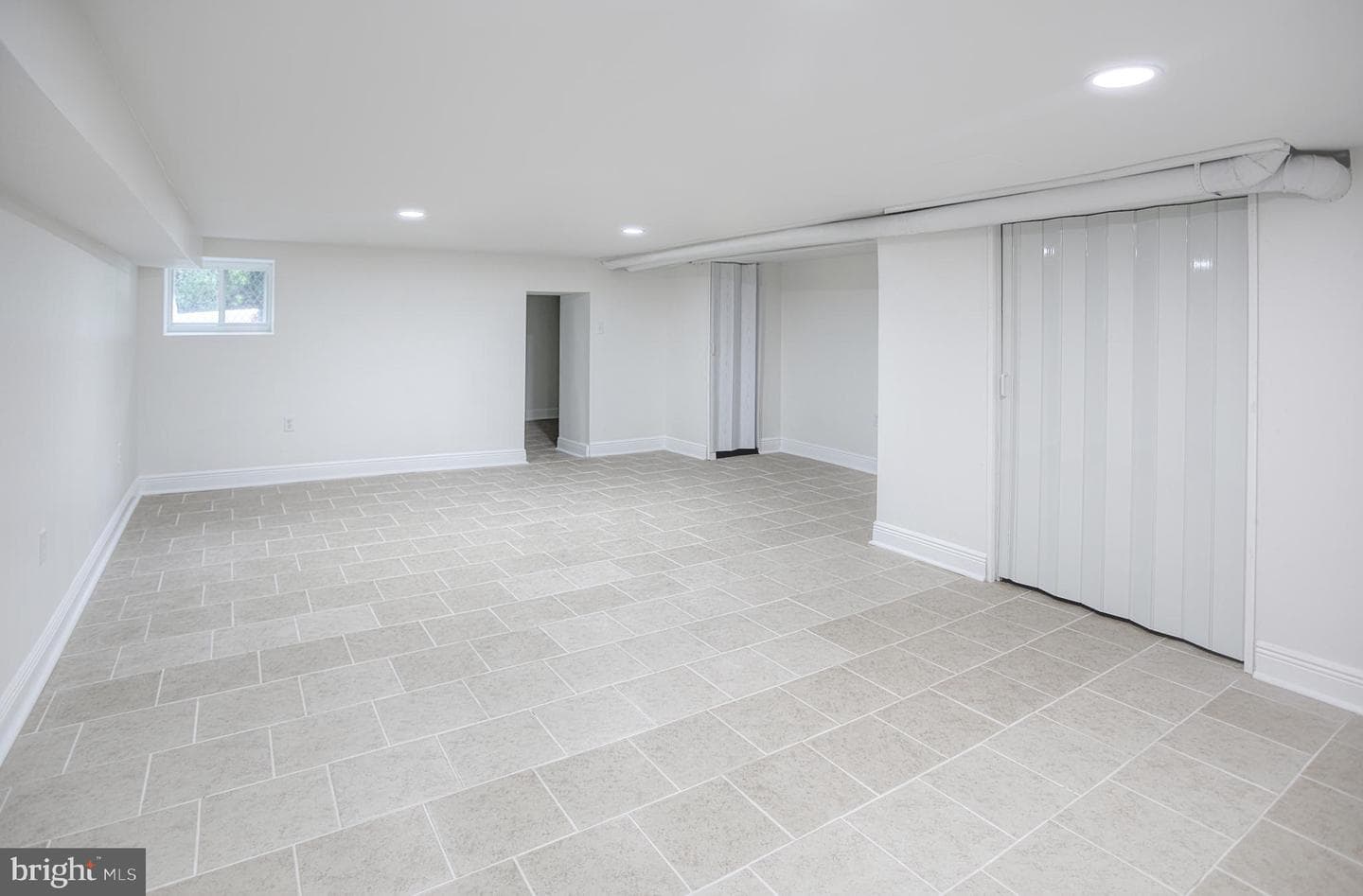 105 S Wickham Road photo 19