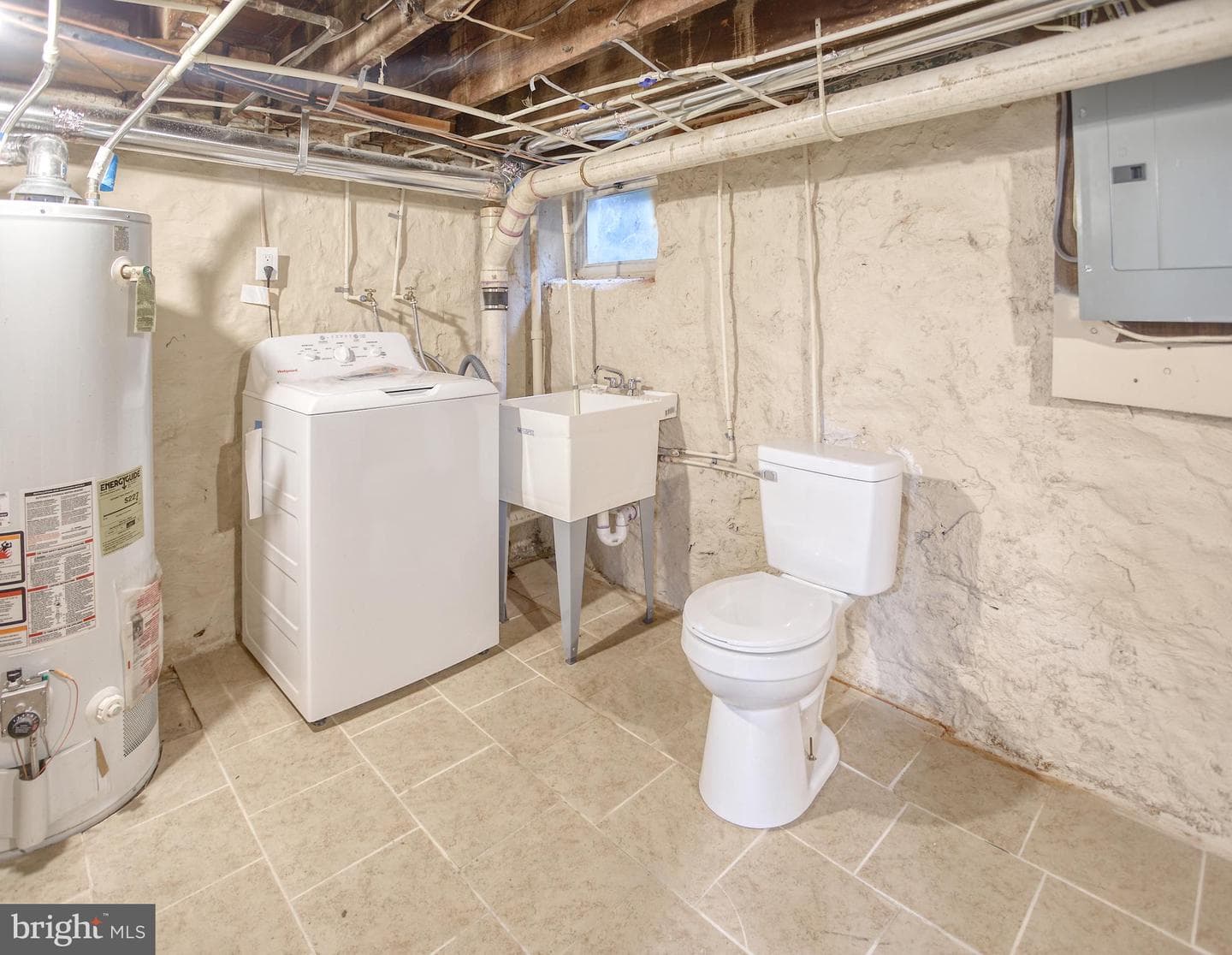 105 S Wickham Road photo 20