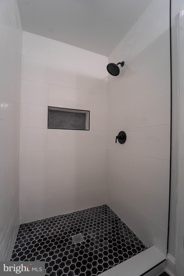 304 S Augusta Avenue photo 16