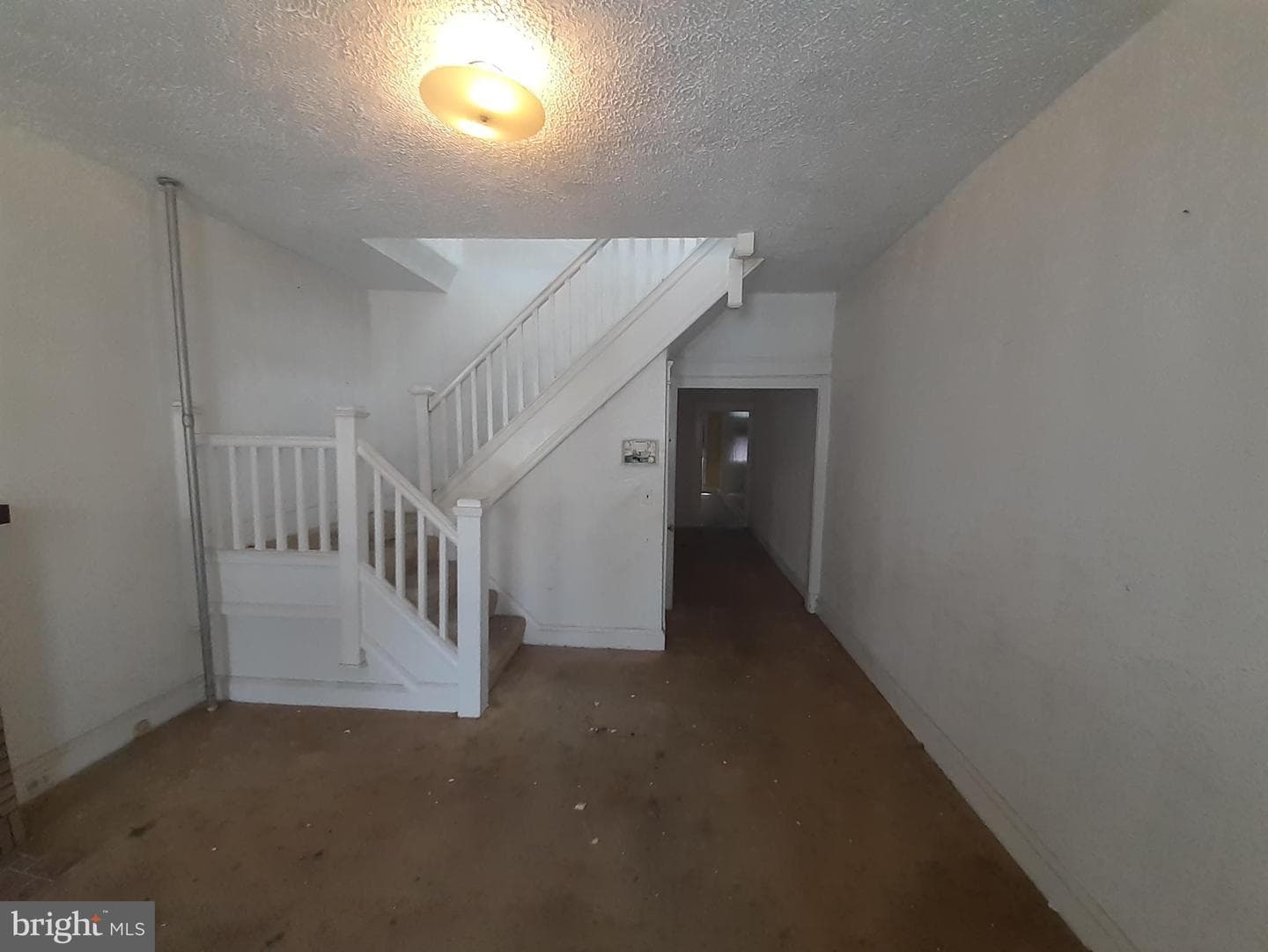 517 E 38th Street photo 2
