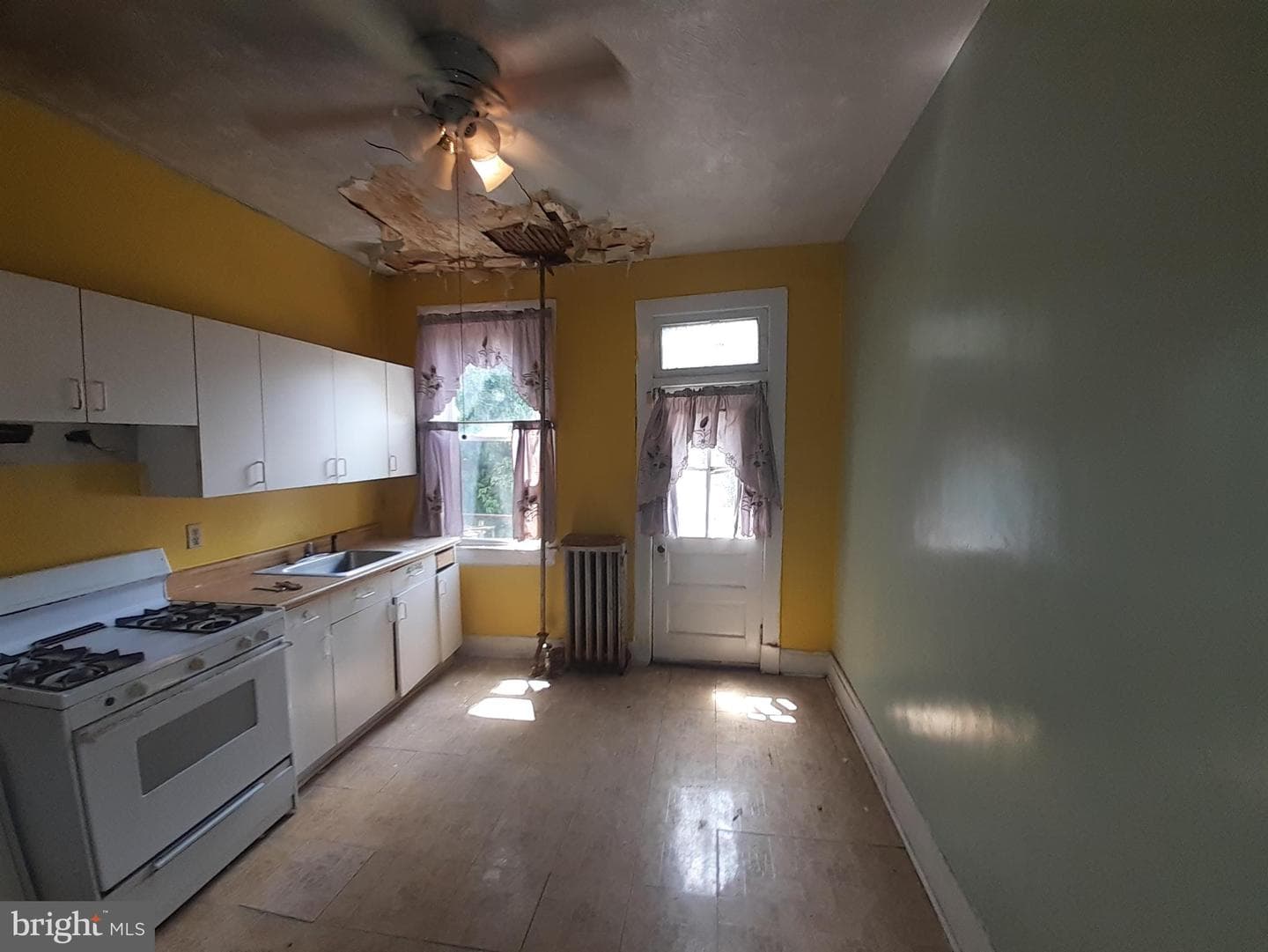 517 E 38th Street photo 5
