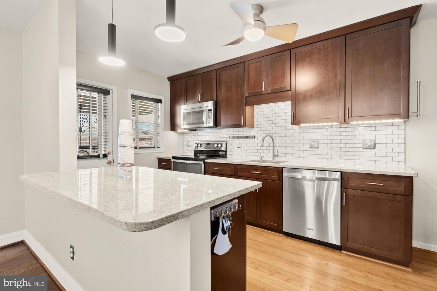 1220 Winston Avenue photo 15