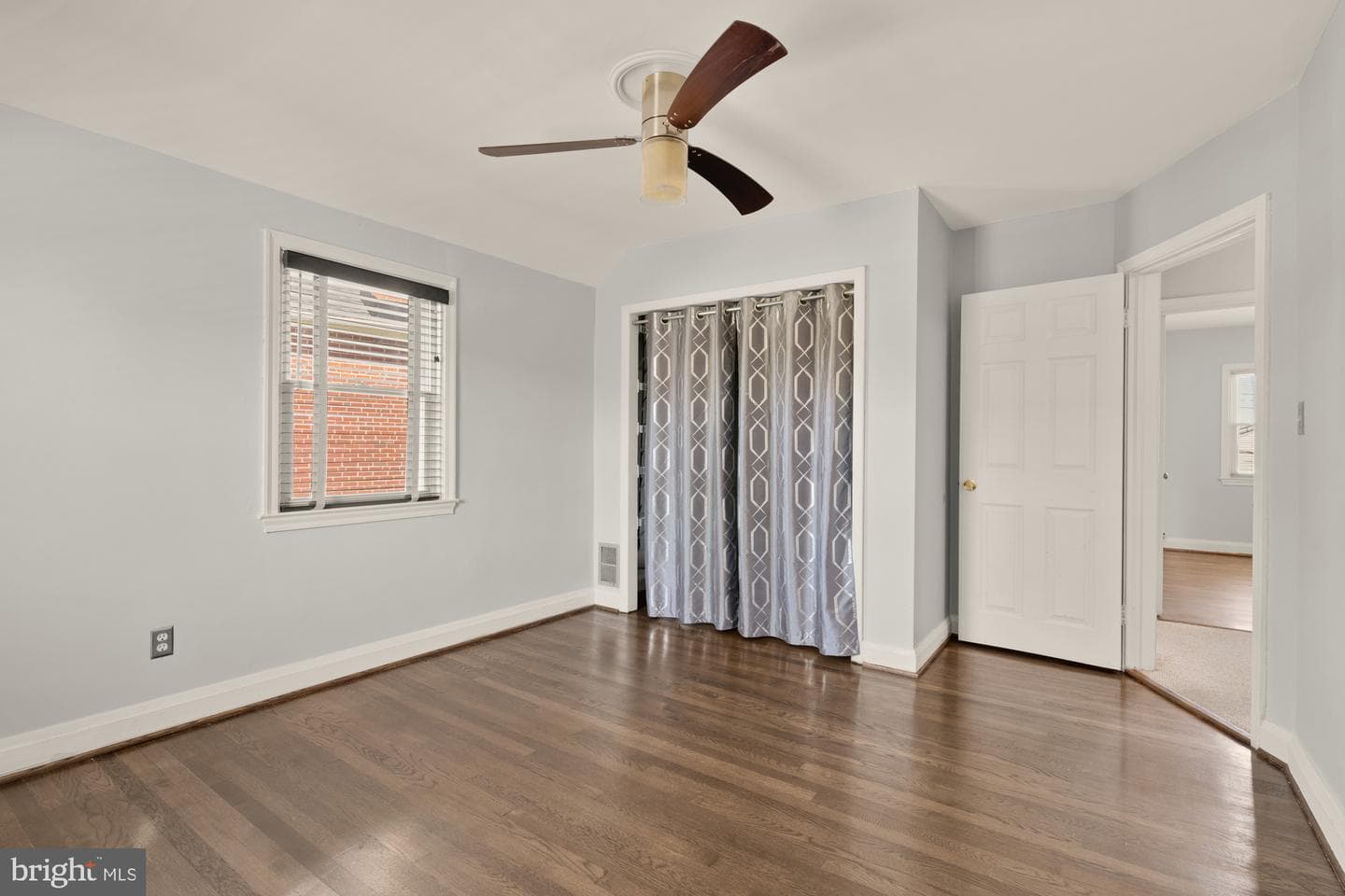 1220 Winston Avenue photo 22