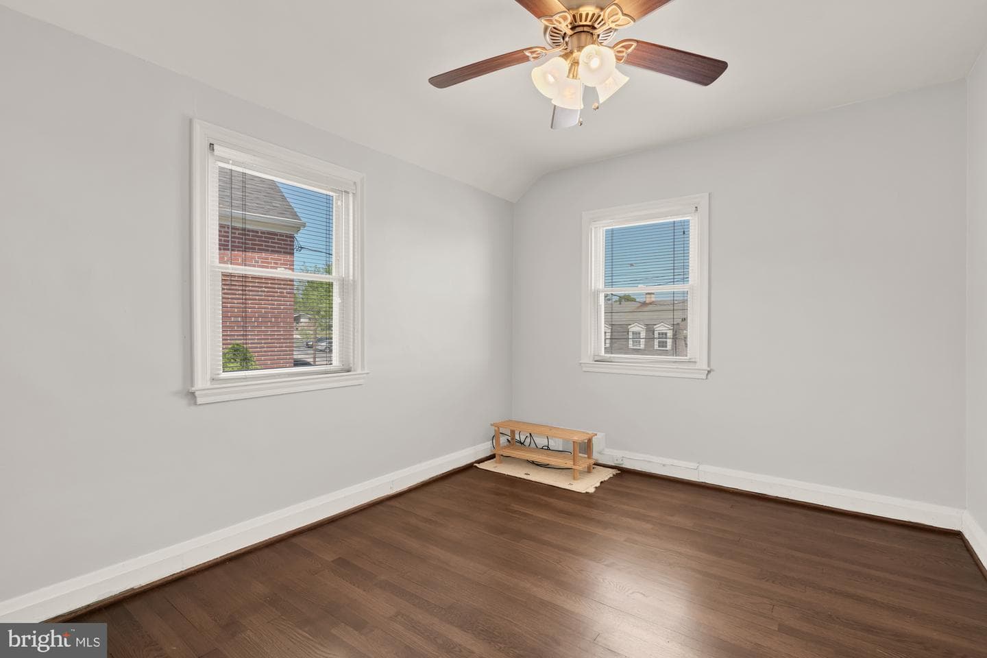 1220 Winston Avenue photo 25