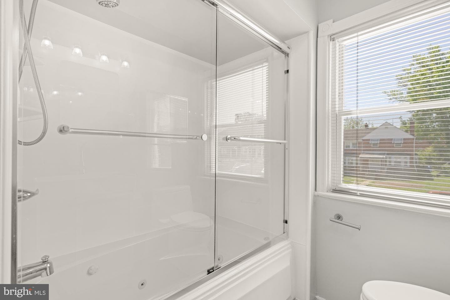 1220 Winston Avenue photo 30