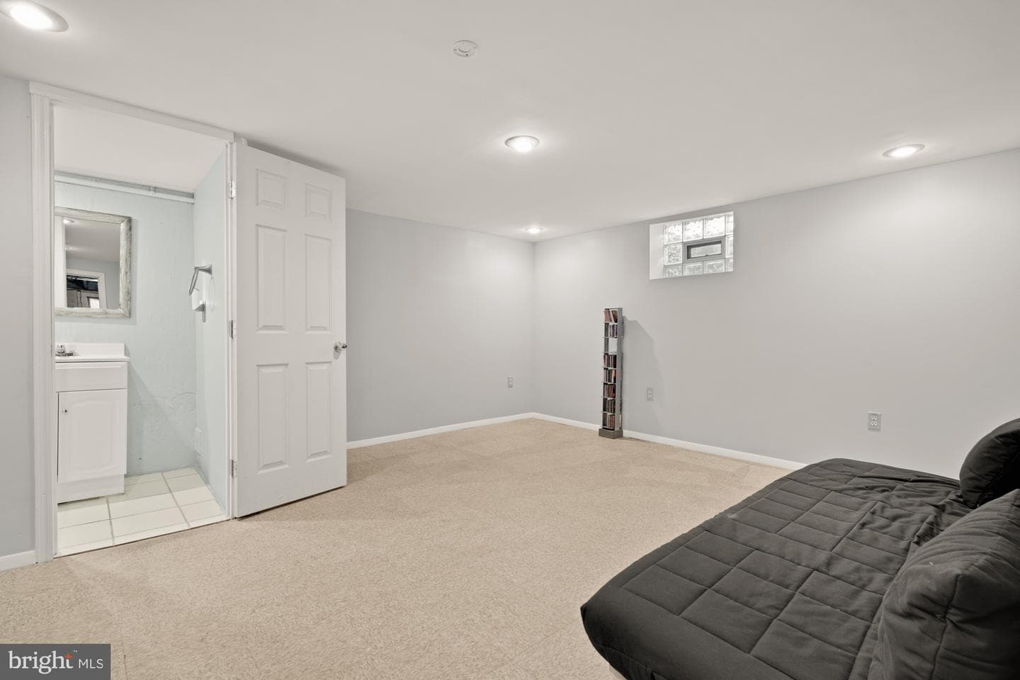 1220 Winston Avenue photo 33