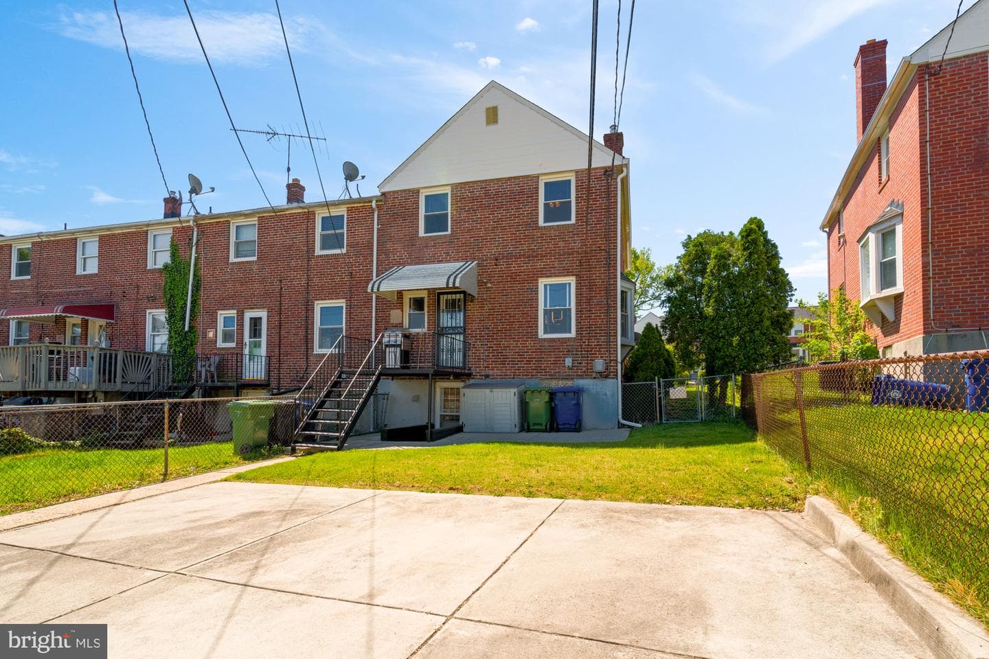 1220 Winston Avenue photo 43