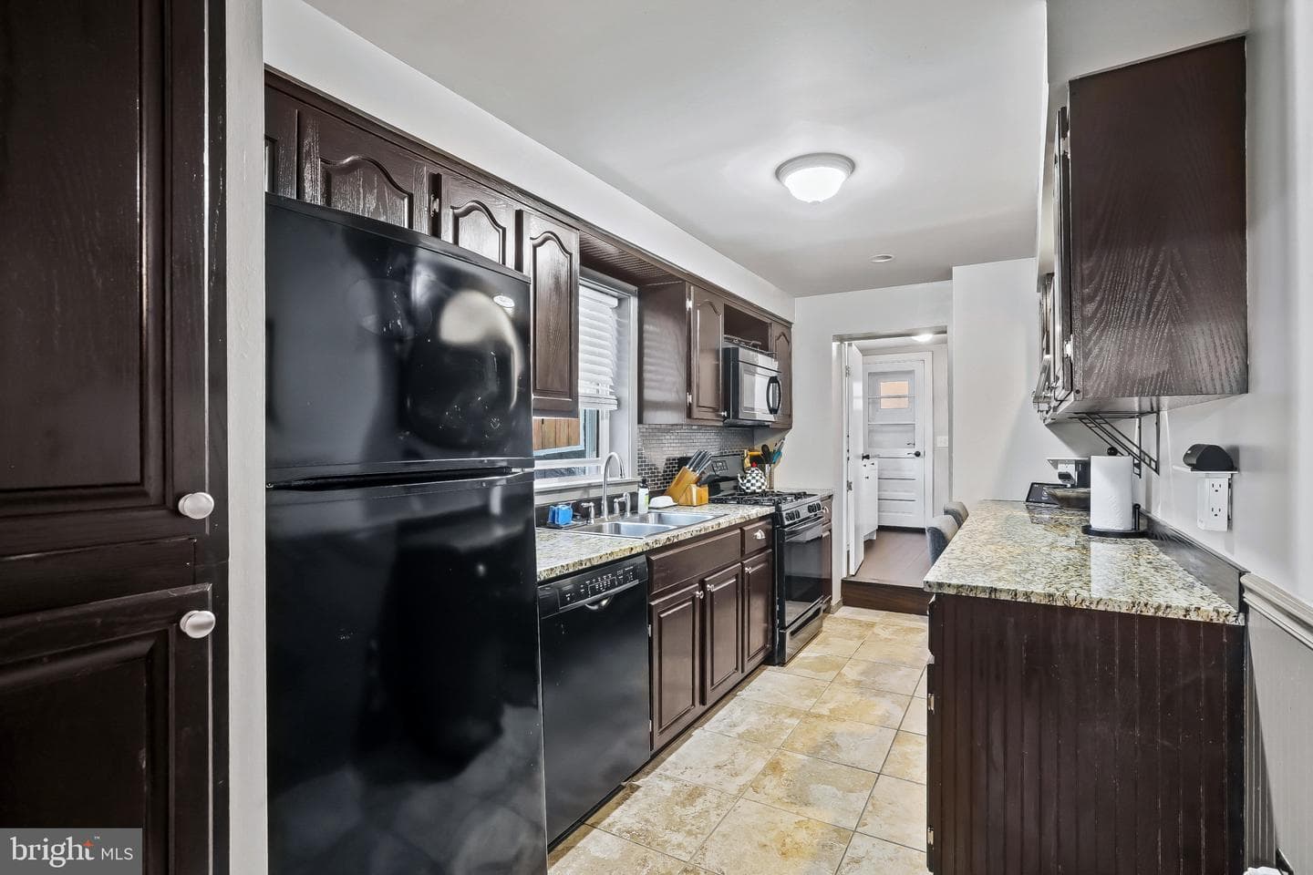 2030 Gough Street photo 10