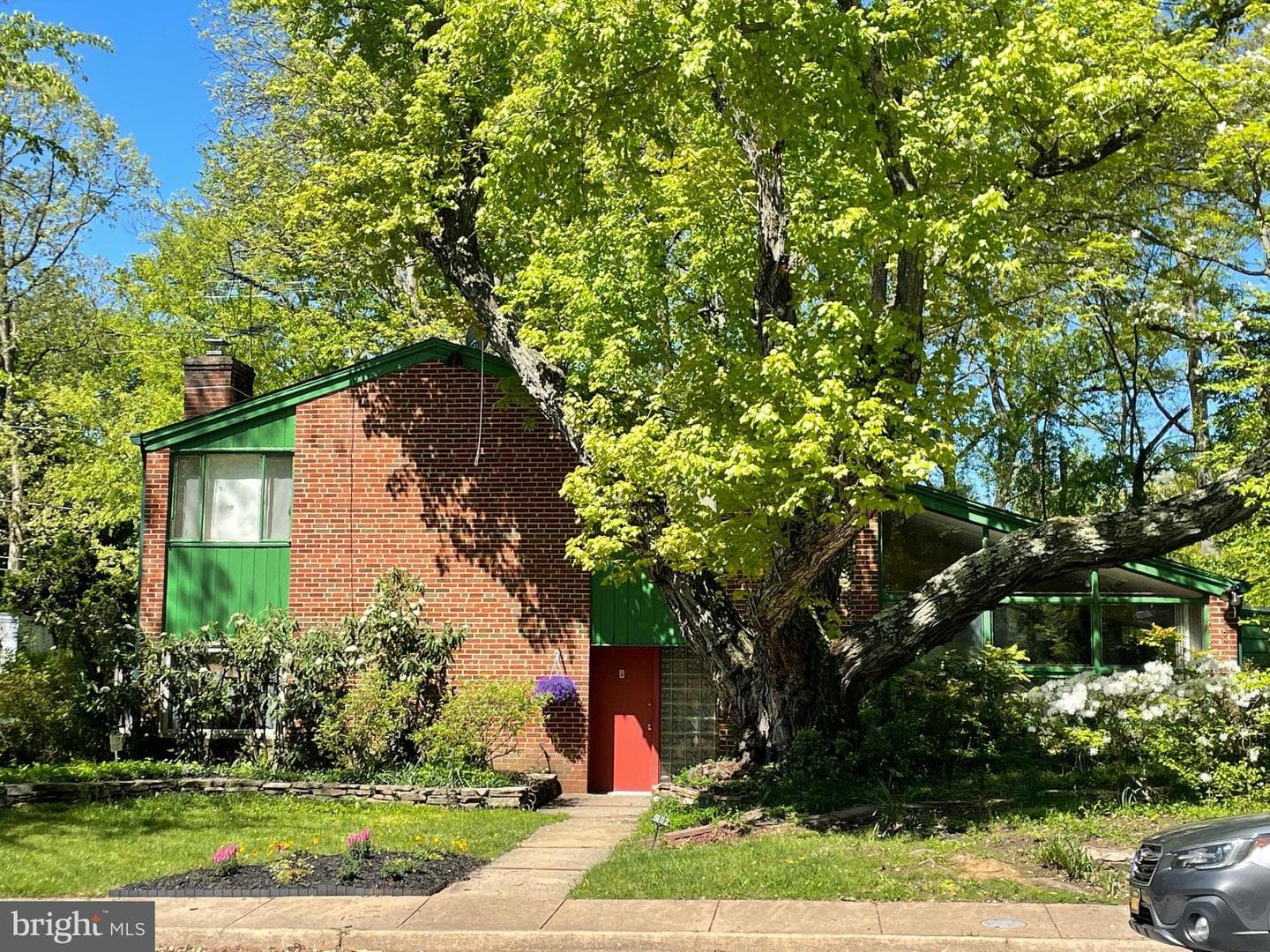 6102 Westcliff Drive photo 1