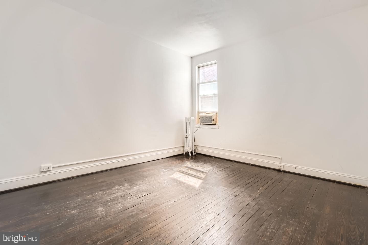 2464 Lakeview Avenue photo 19