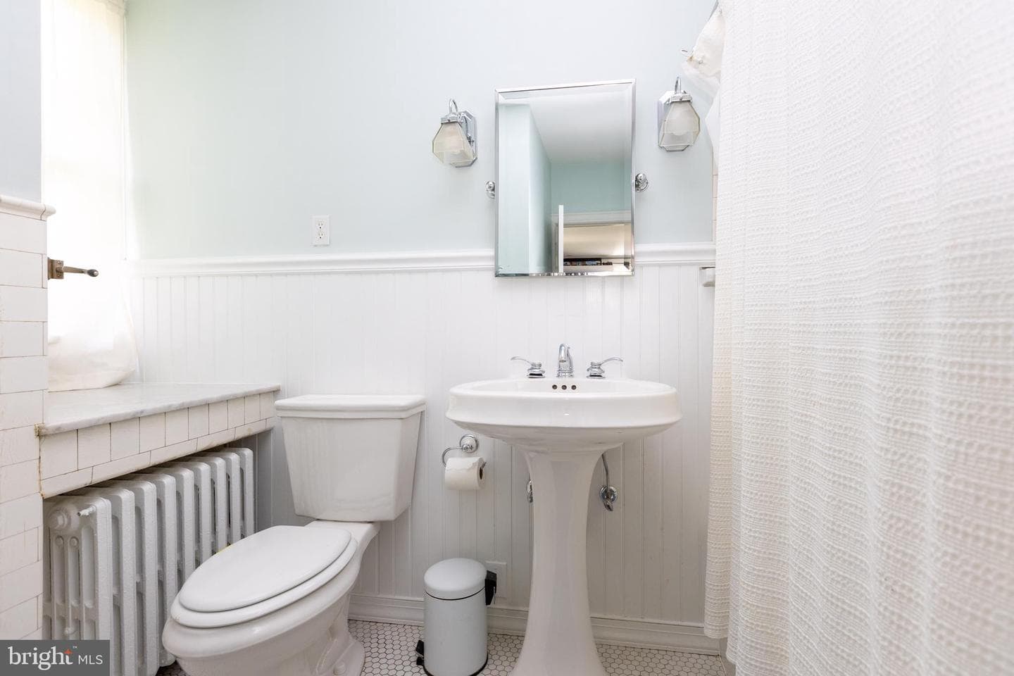4711 Roland Avenue photo 45