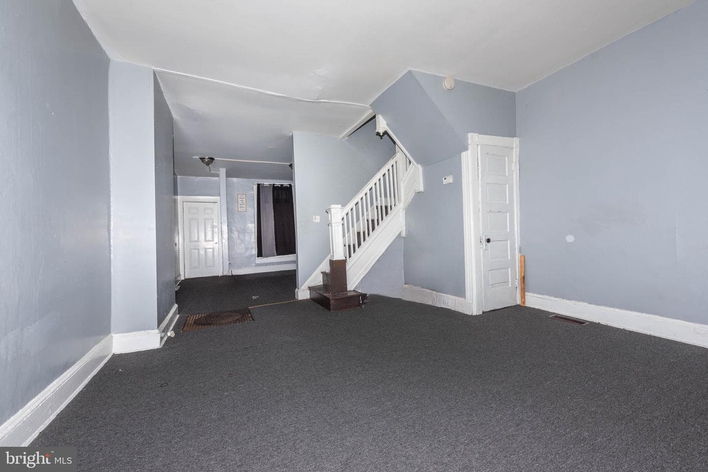 3026 Rayner Avenue photo 3