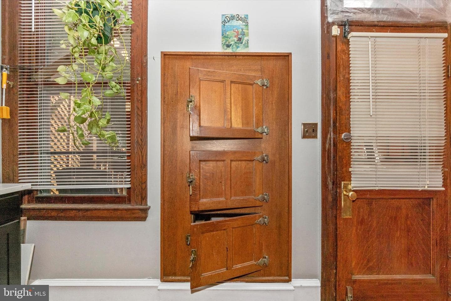 2411 Guilford Avenue photo 29