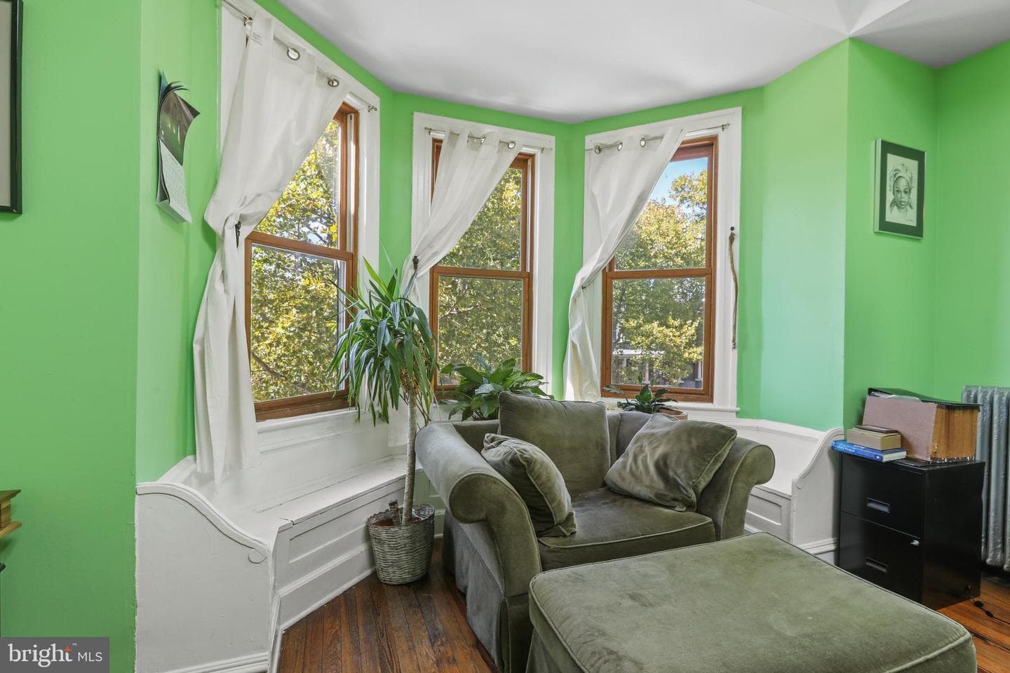 2411 Guilford Avenue photo 36