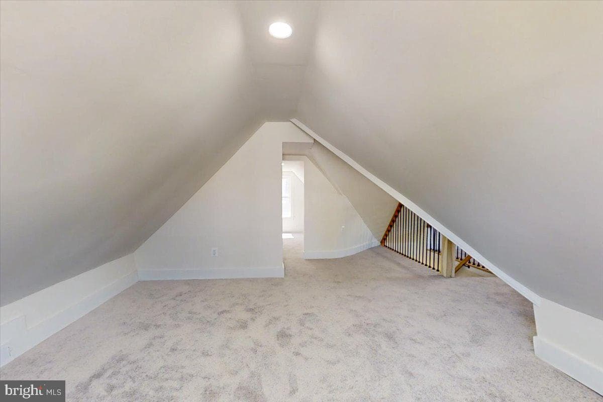 2918 E Cold Spring Lane photo 39