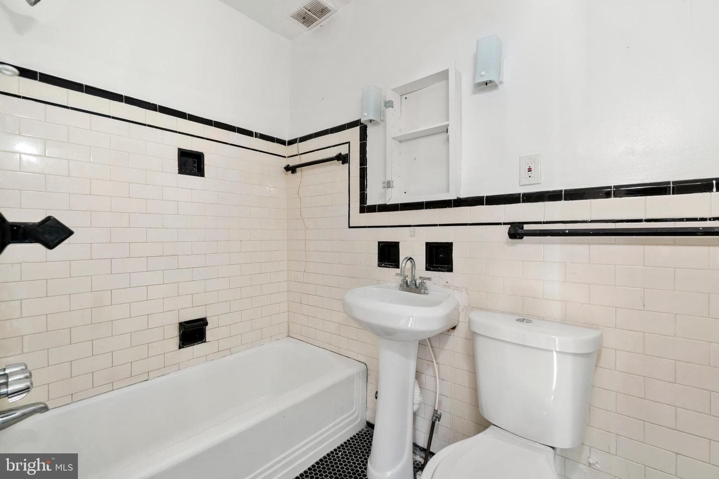 2524 Brookfield Avenue photo 20