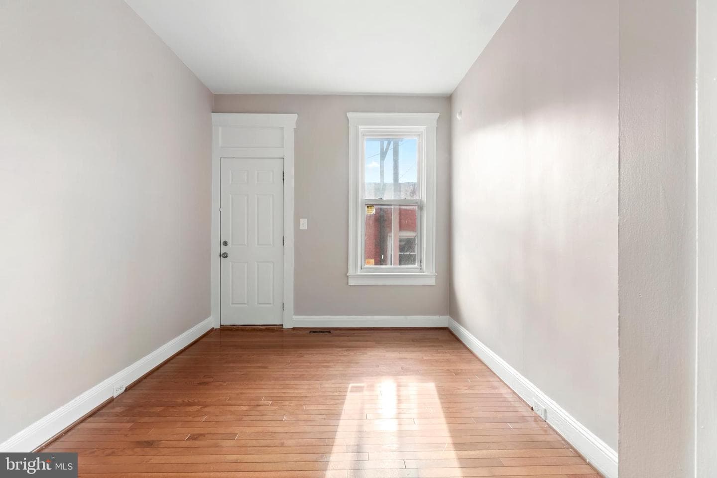 2524 Brookfield Avenue photo 21