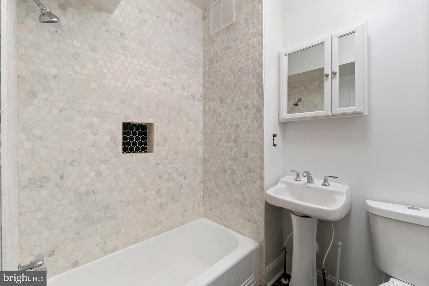 2524 Brookfield Avenue photo 39