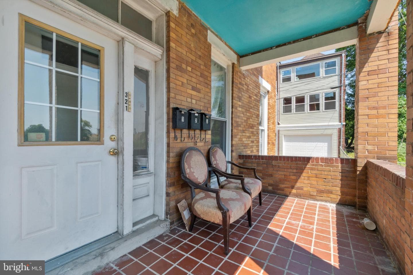 2524 Brookfield Avenue photo 5