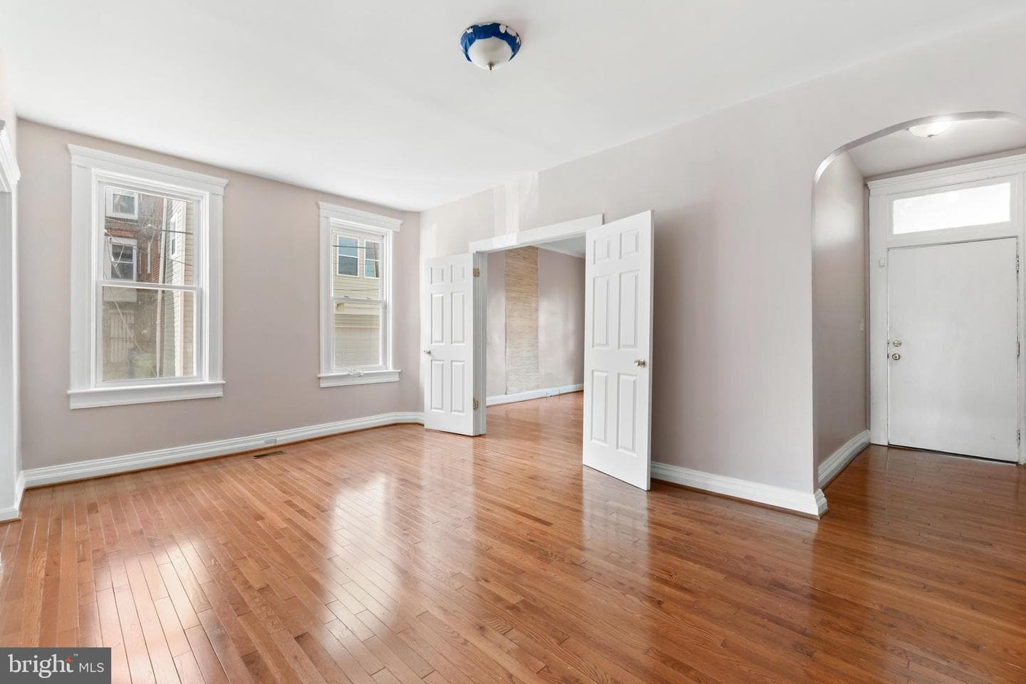 2524 Brookfield Avenue photo 9