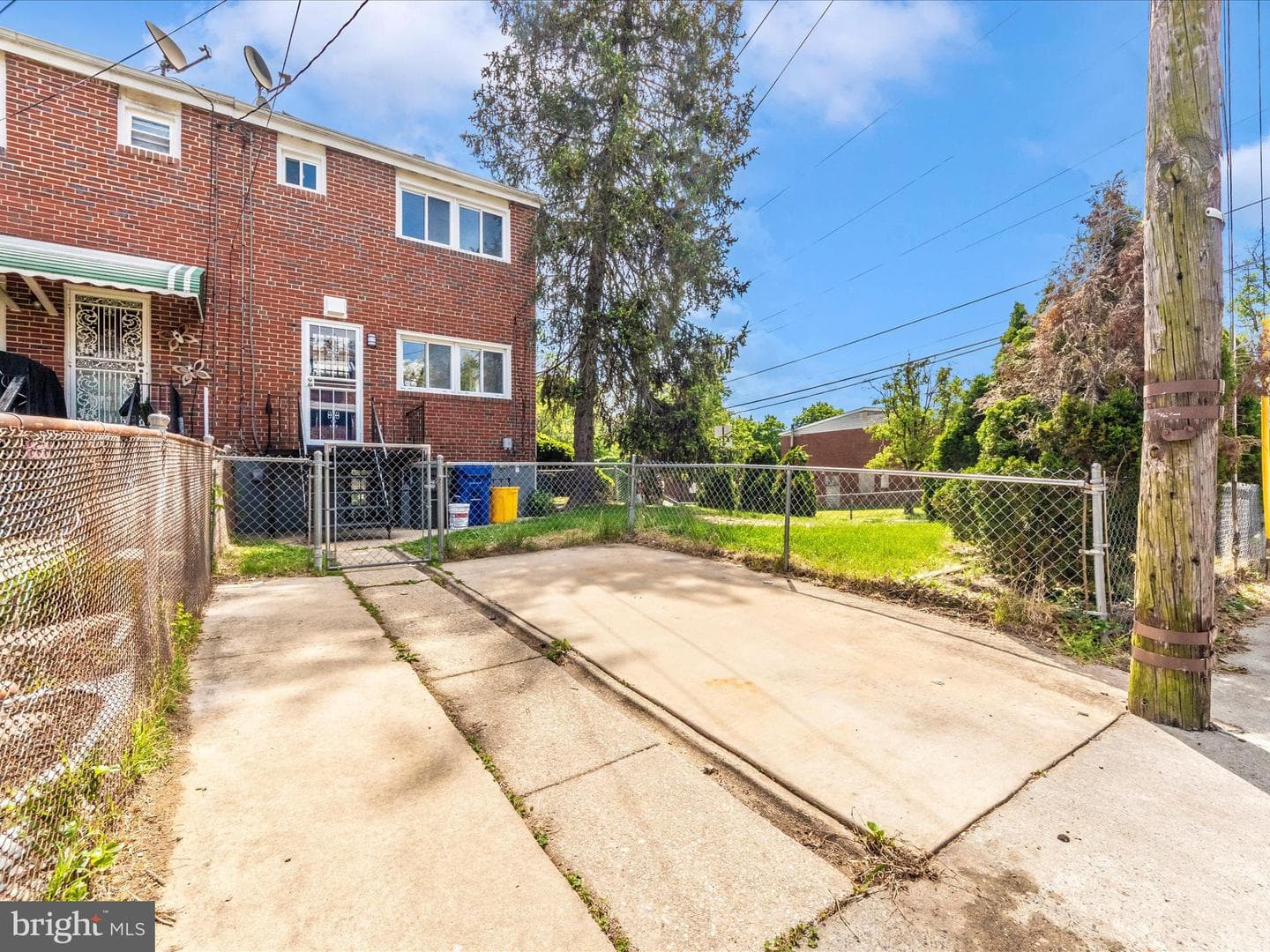 2100 Ashburton Street photo 46