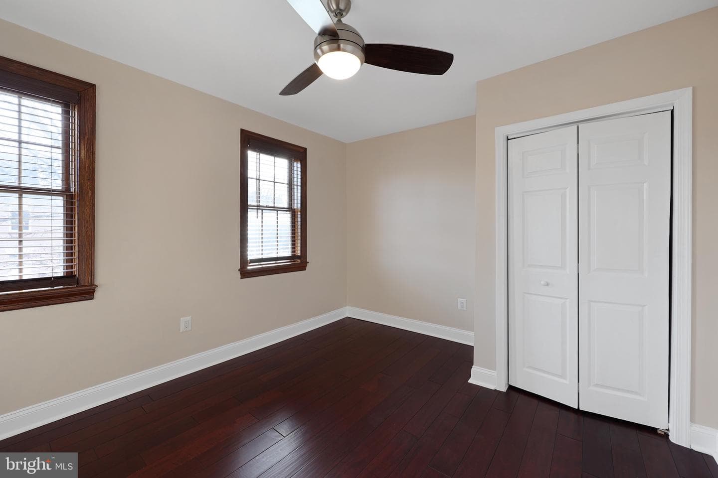 1822 Bank Street photo 14