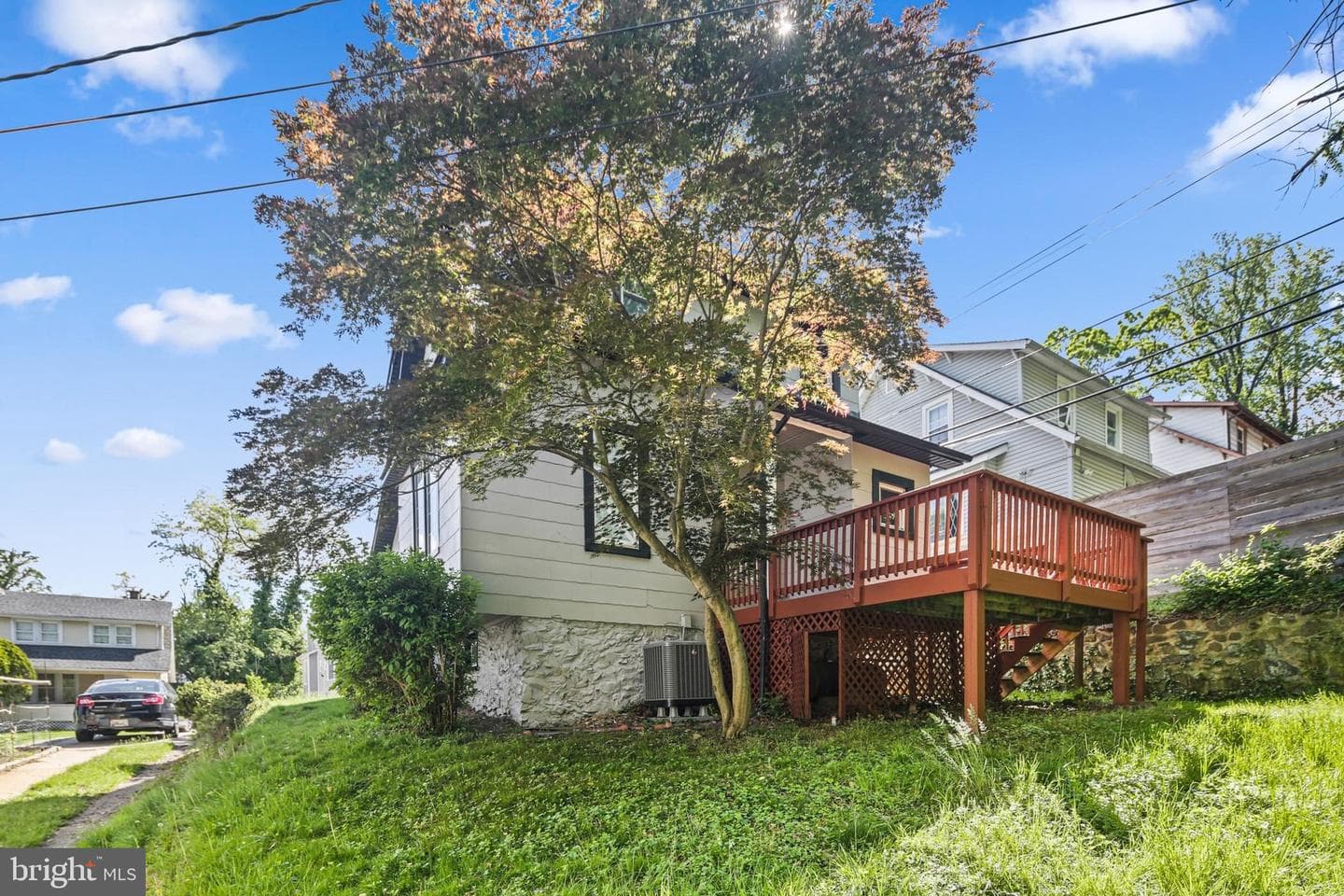2916 N Loudon Avenue photo 4