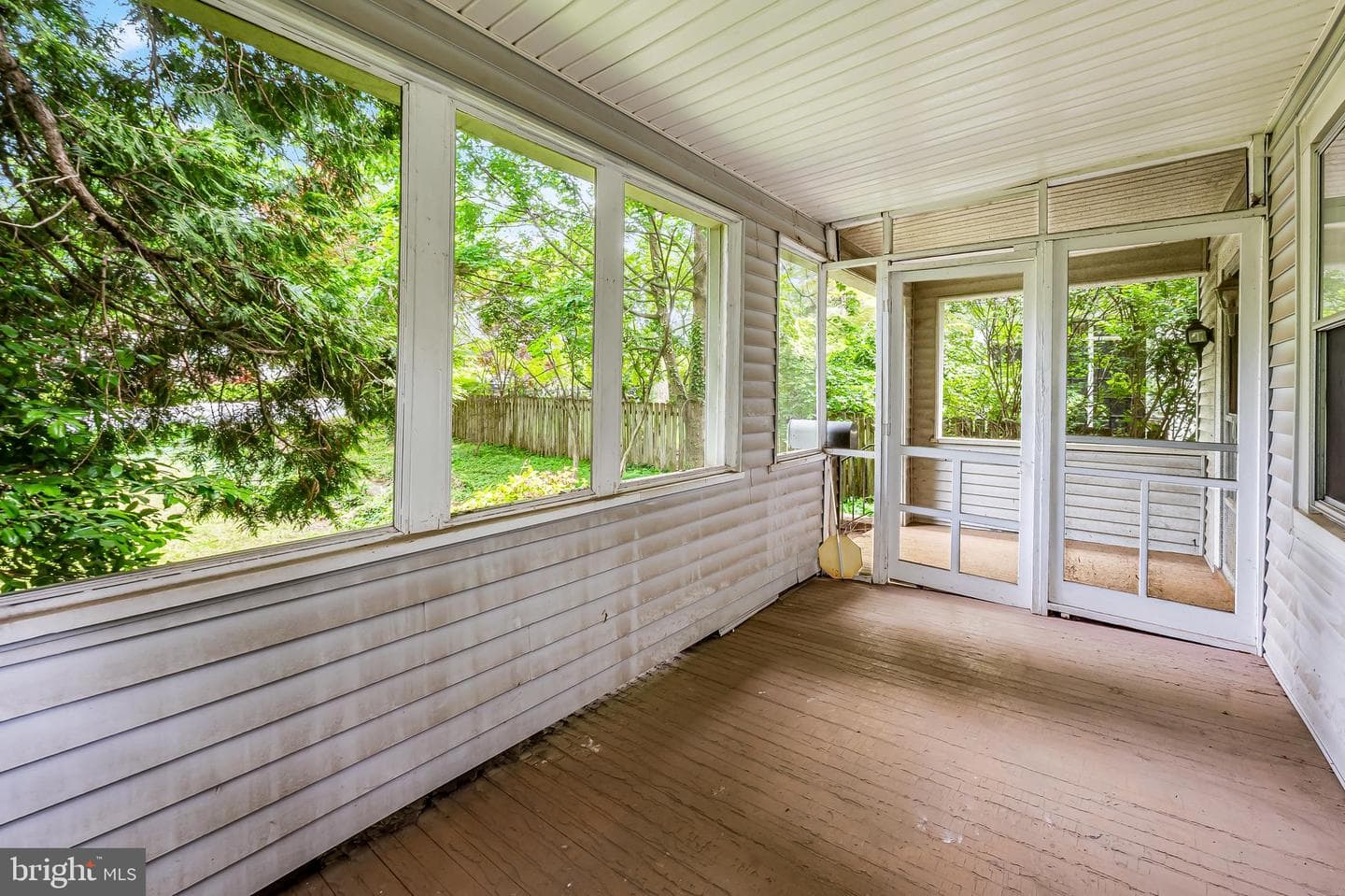 5616 Greenspring Avenue photo 35