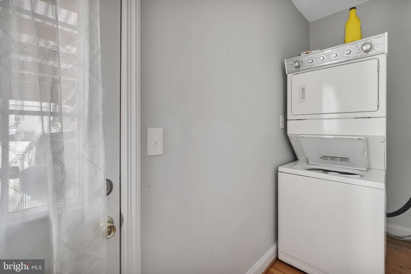 1513 S Charles Street S photo 14