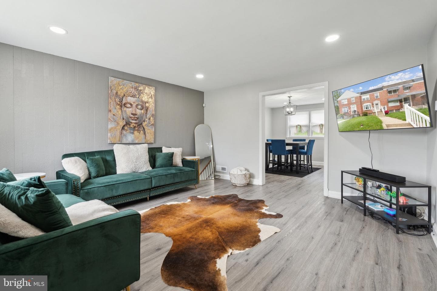 558 Lucia Avenue photo 2