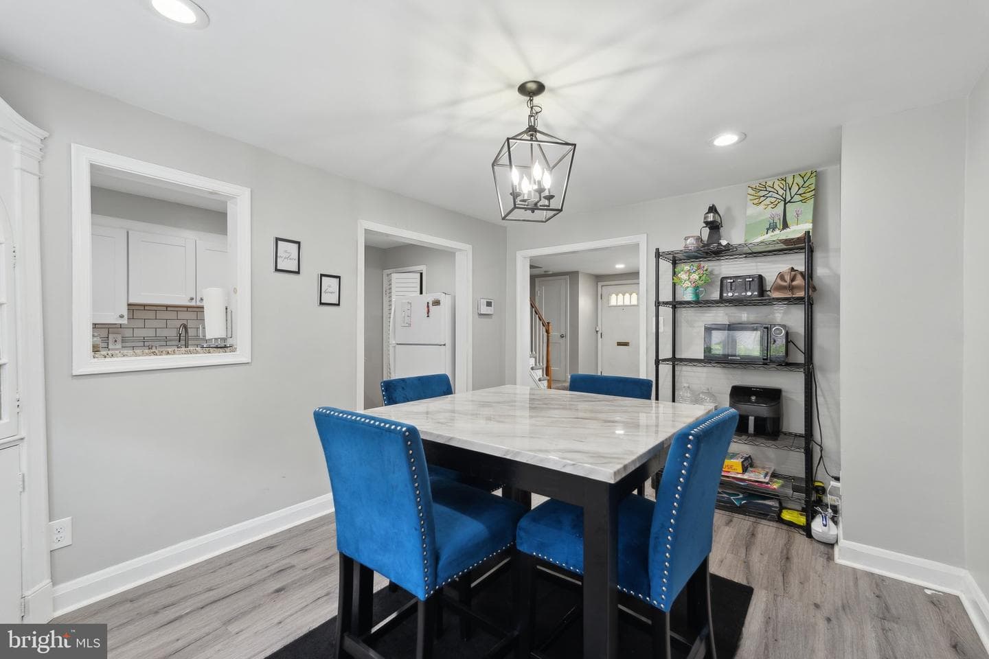 558 Lucia Avenue photo 5