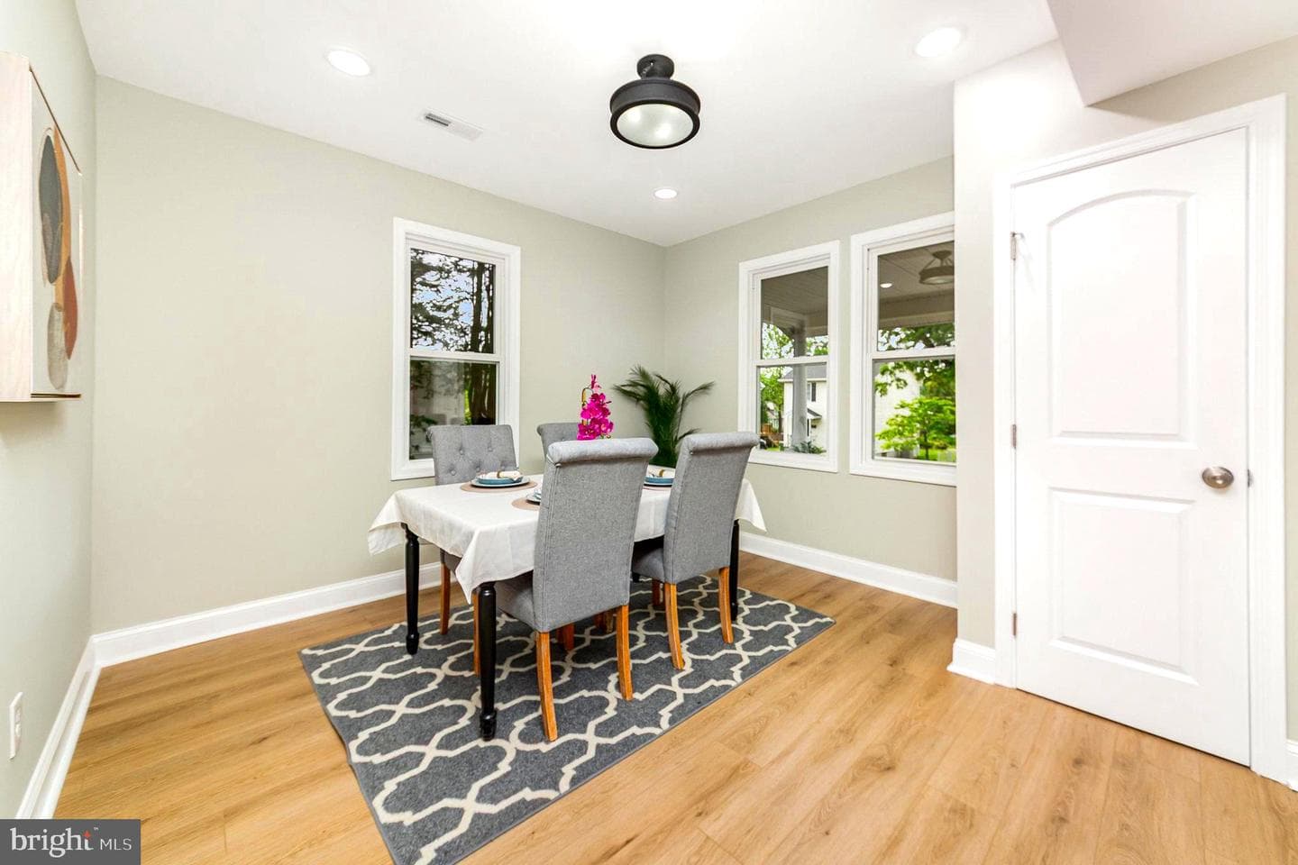 5611 Pilgrim Road photo 10