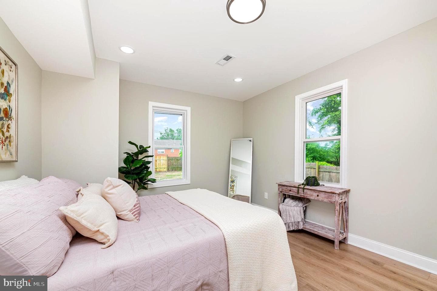 5611 Pilgrim Road photo 13