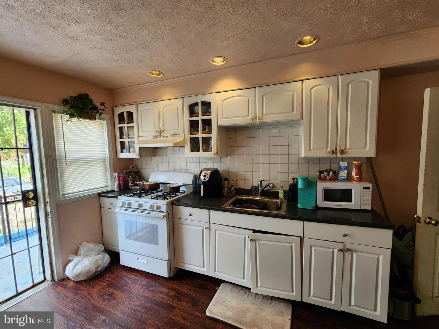 1351 Cambria Street photo 6