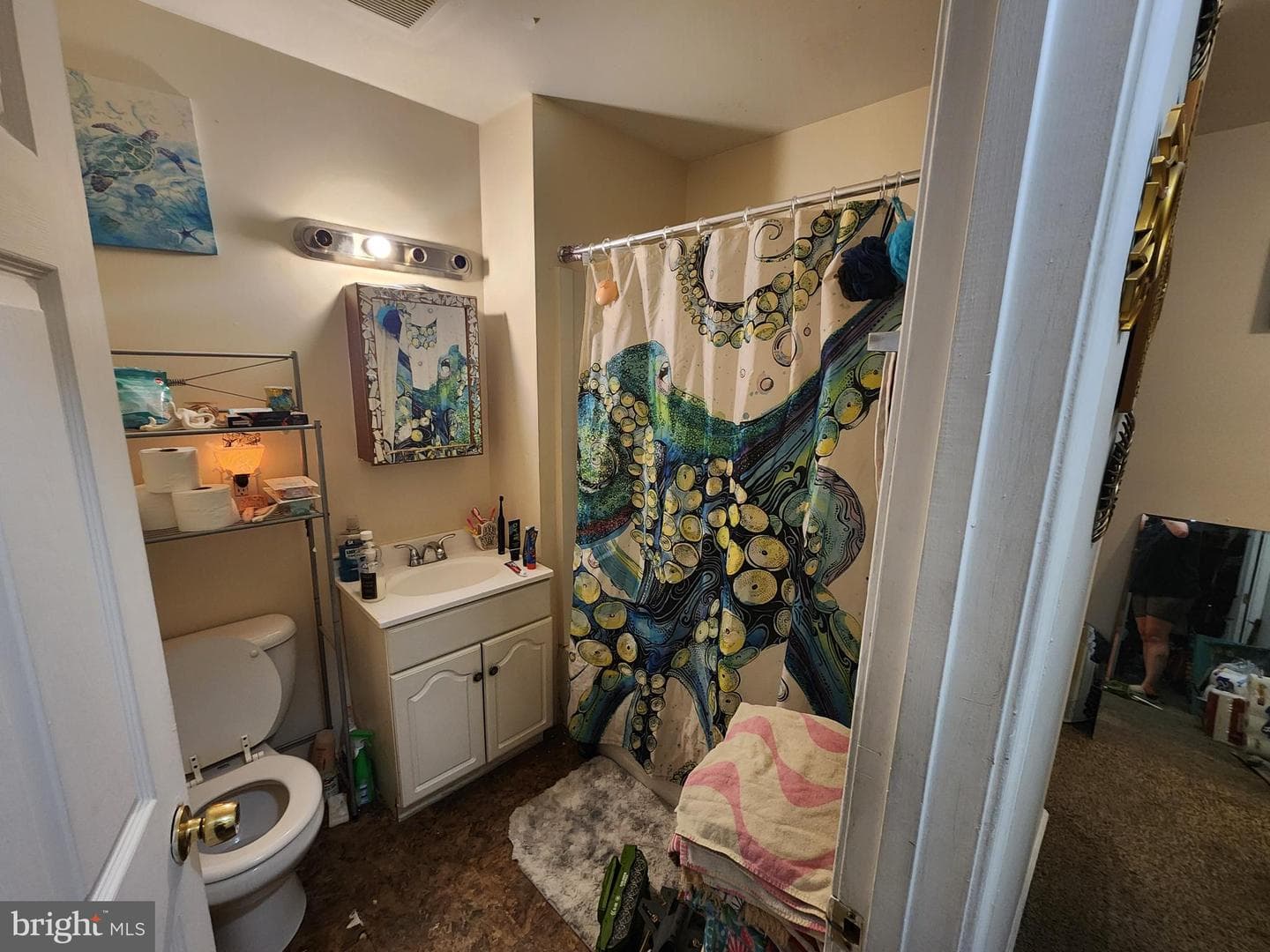 321 E 21st Street photo 12