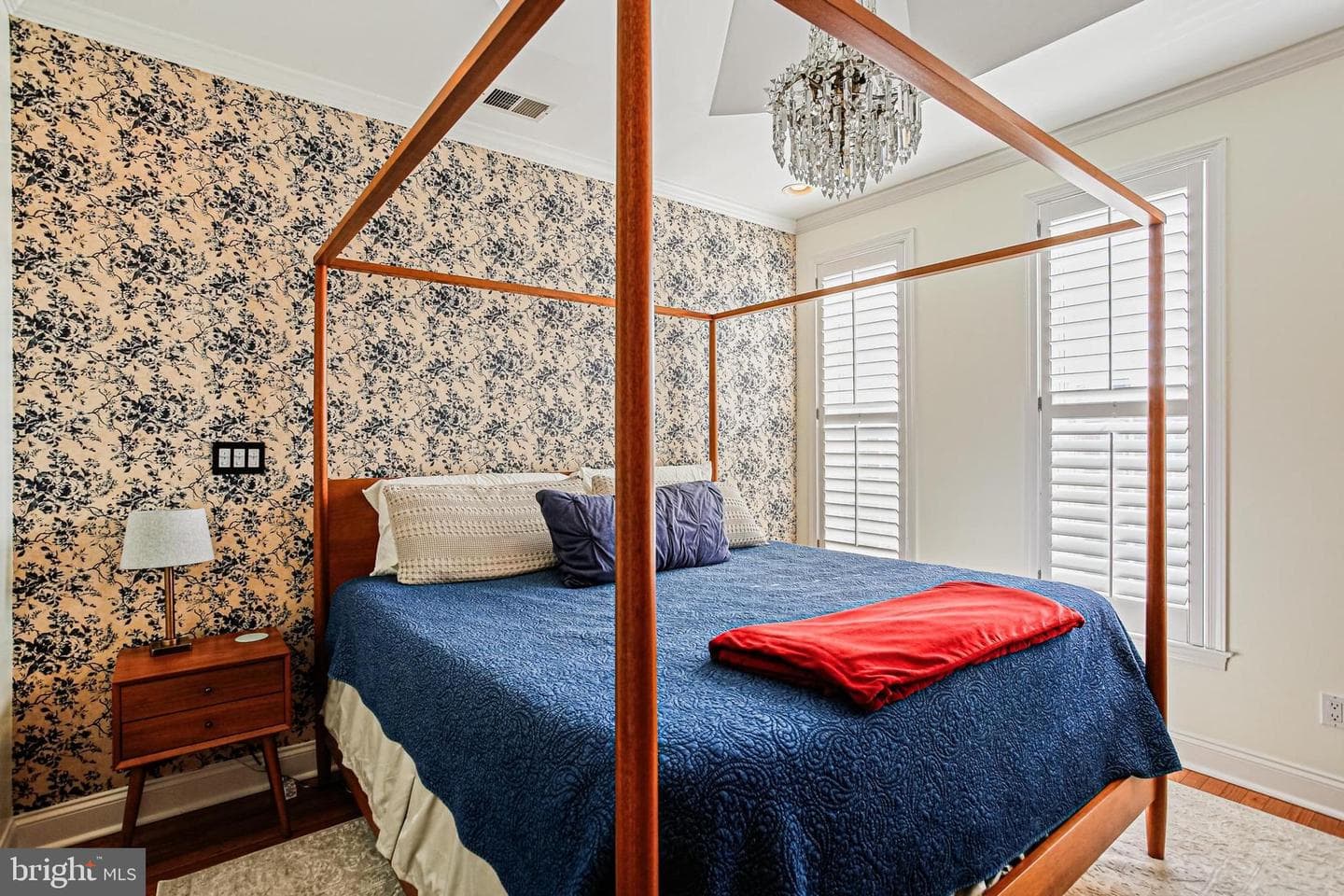 1508 Henry Street photo 11