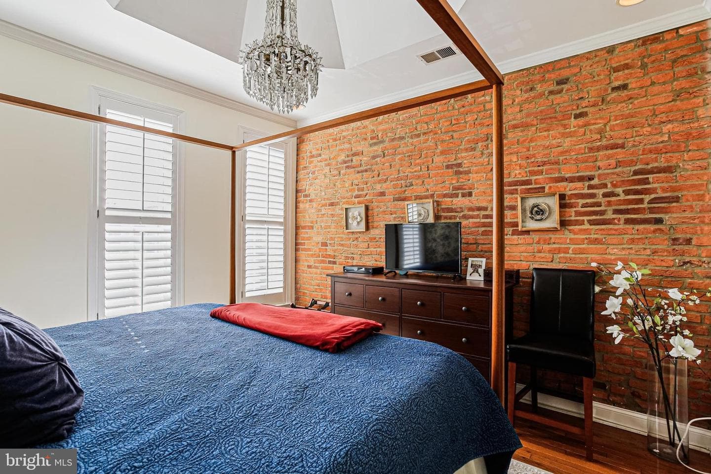 1508 Henry Street photo 13