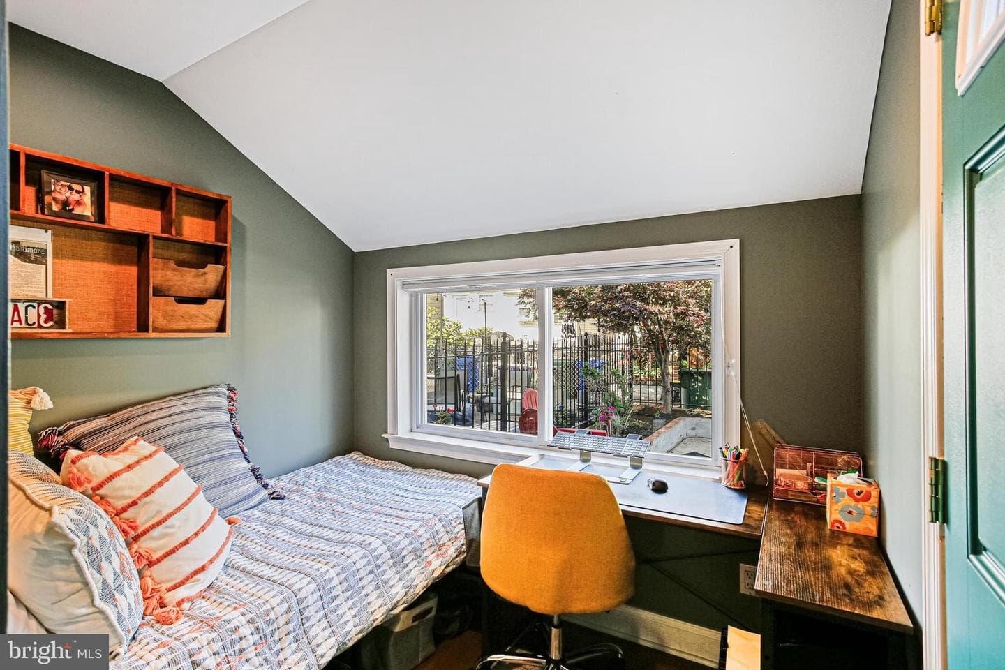 1508 Henry Street photo 21