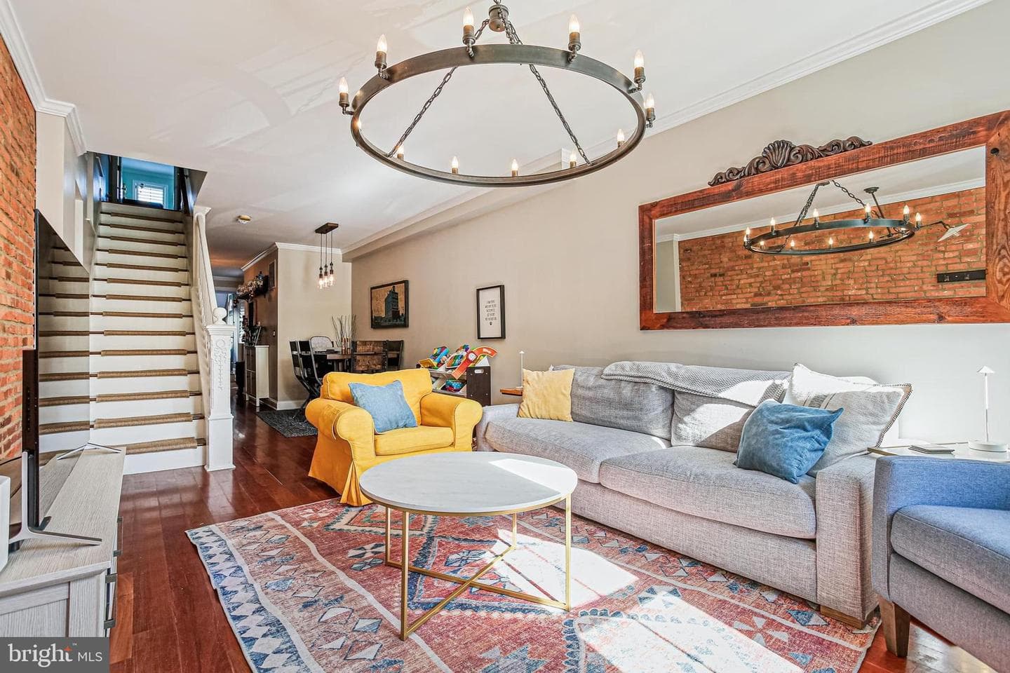 1508 Henry Street photo 3