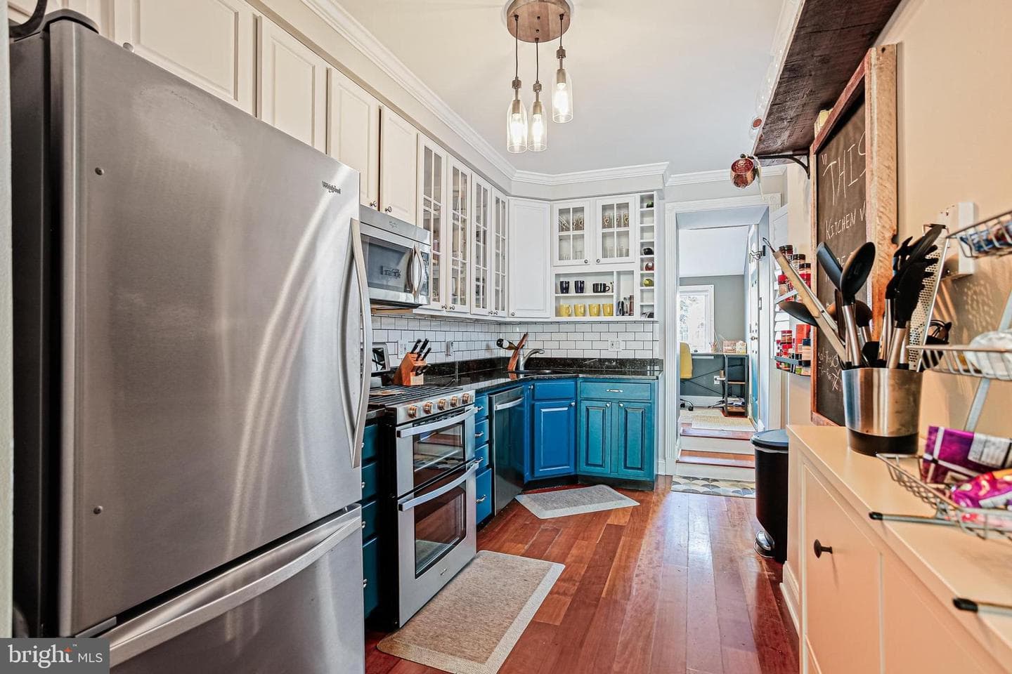 1508 Henry Street photo 7