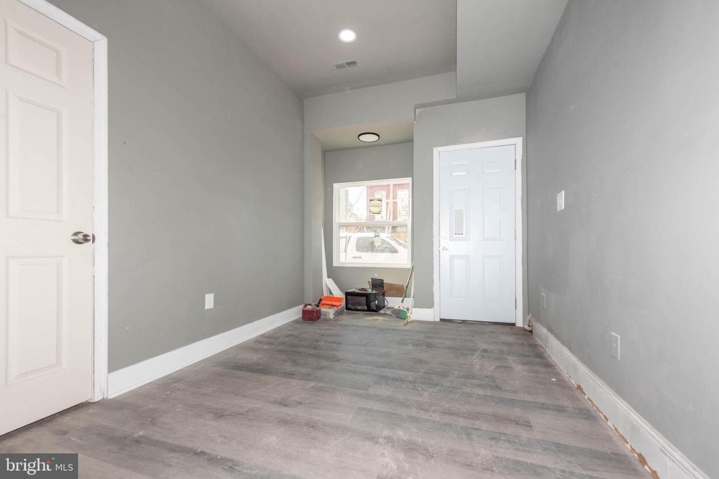 1412 W Baltimore Street photo 3