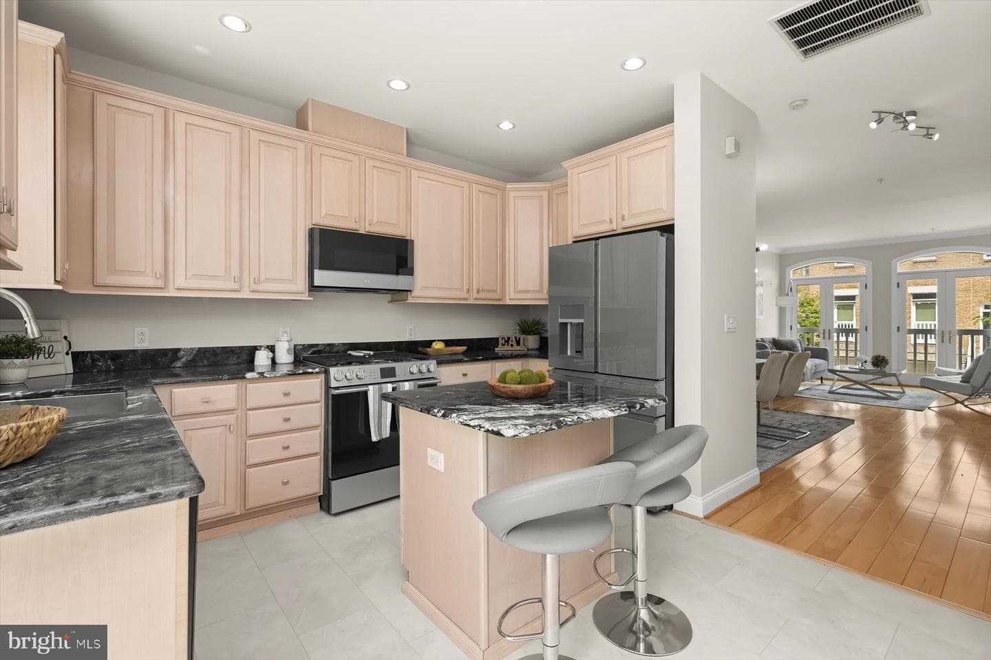 1252 Harbor Island Walk photo 18