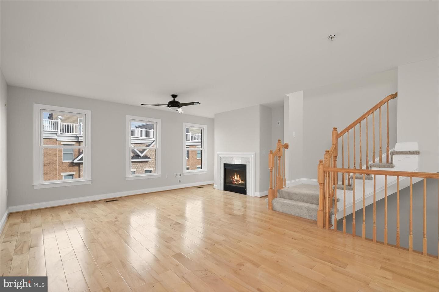 1252 Harbor Island Walk photo 35