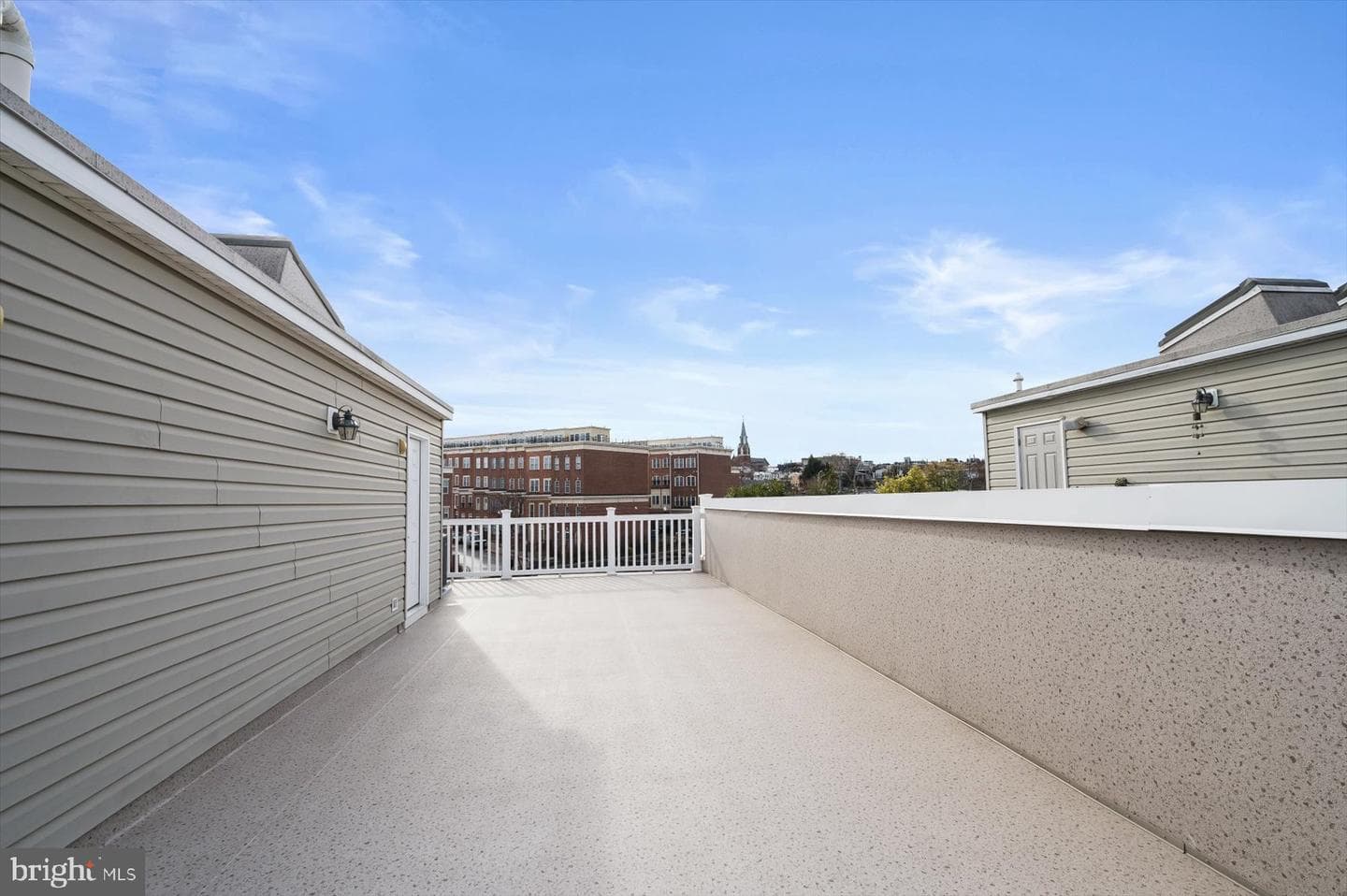 1252 Harbor Island Walk photo 44