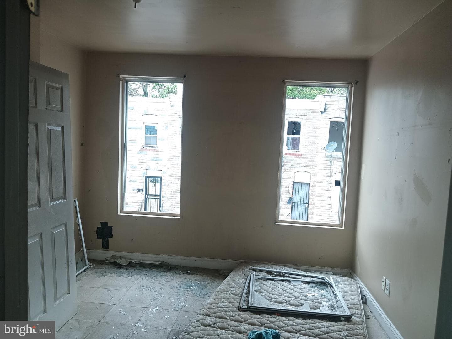 2227 Christian Street photo 9