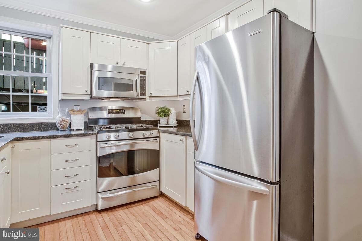 1206 Battery Avenue photo 9