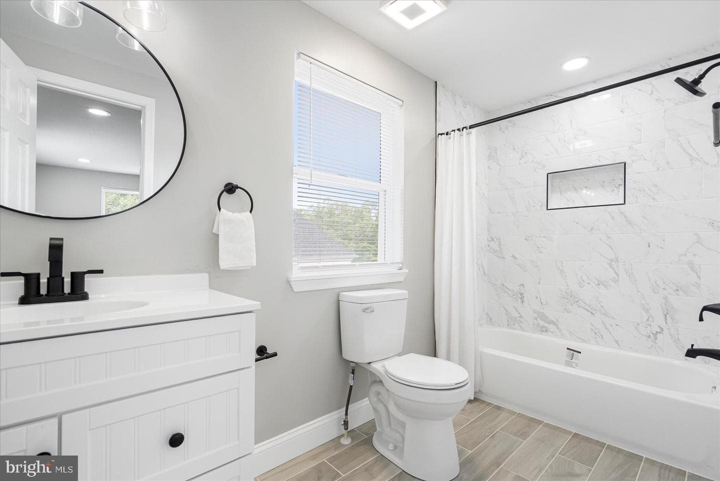 2200 Chelsea Terrace photo 36