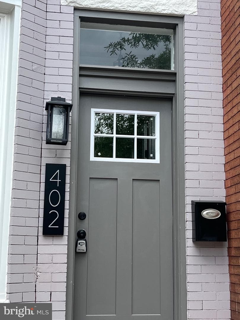 402 W 28th Street photo 4