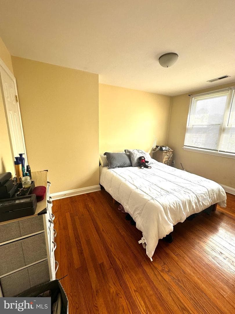 912 Evesham Avenue photo 20
