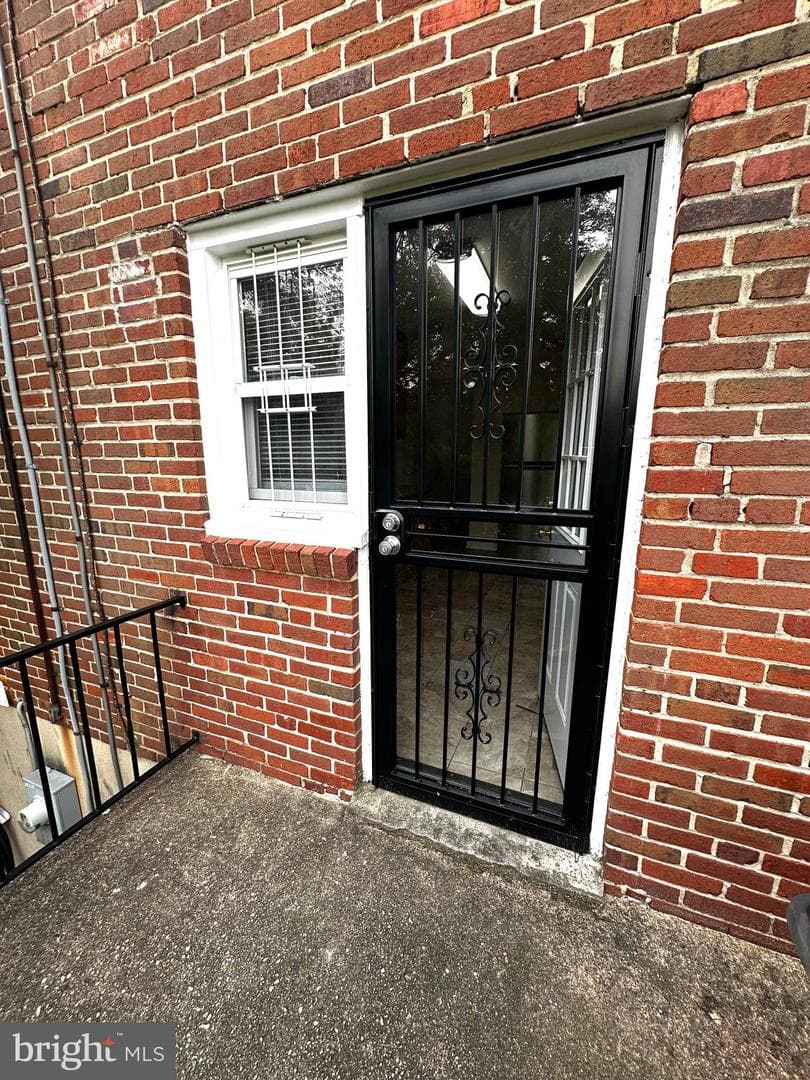 912 Evesham Avenue photo 37